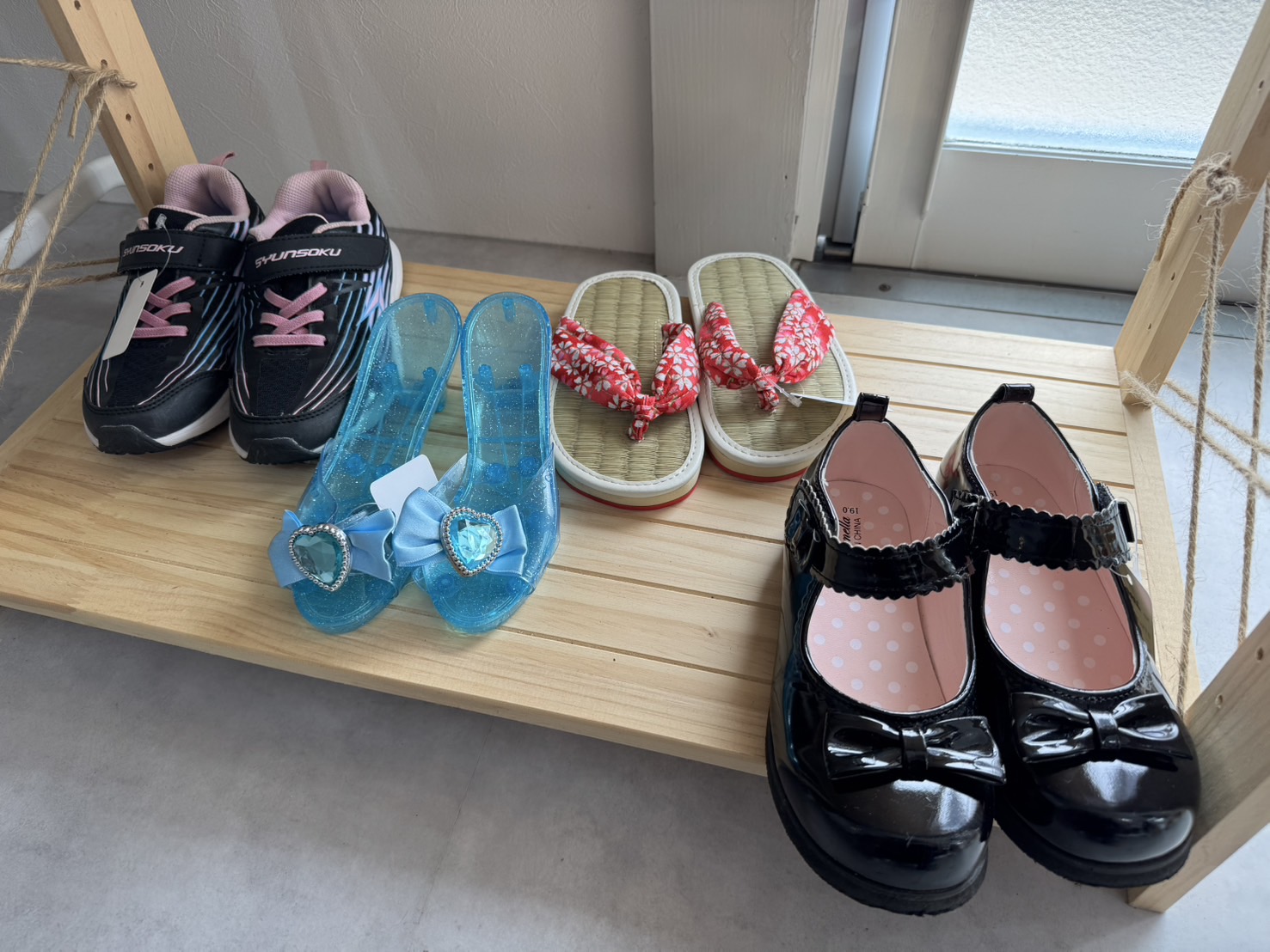 キッズシューズ【中古：18～19㎝】の画像
